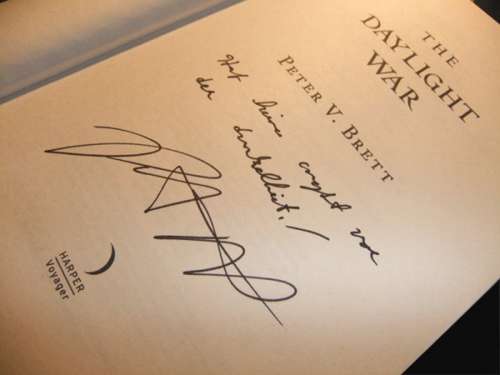 Die Flammen der Dämmerung (The Daylight War) von Peter V. Brett Bücher wie Sterne