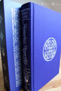 Robin Hobb: Assassin's Apprentice
20th Anniversary Edition
Harper Voyager (2015) Assassin's Apprentice